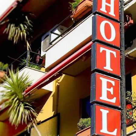 Lugano Hotel ティラナ エクステリア 写真